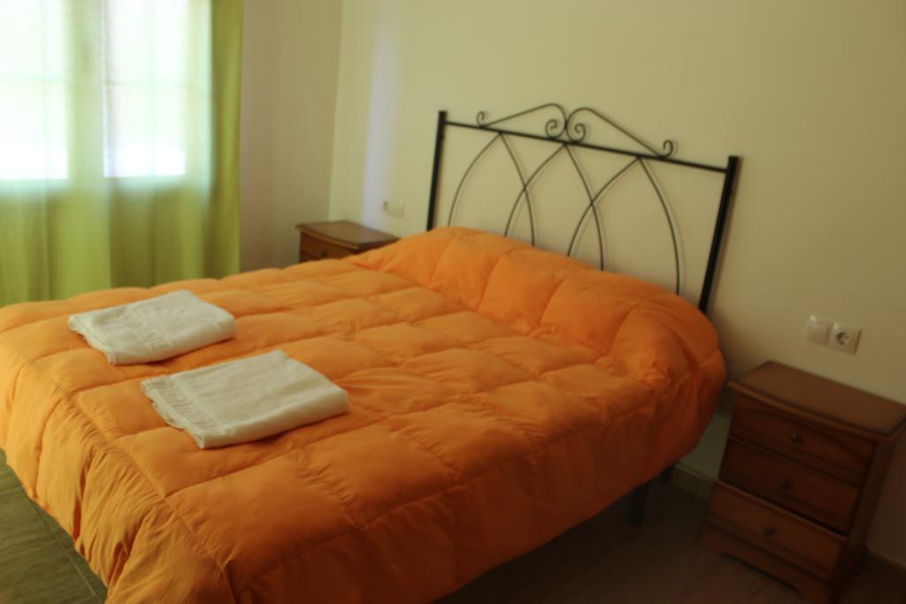 Apartamentos Turisticos Edificio Del Pino Sorbas 外观 照片