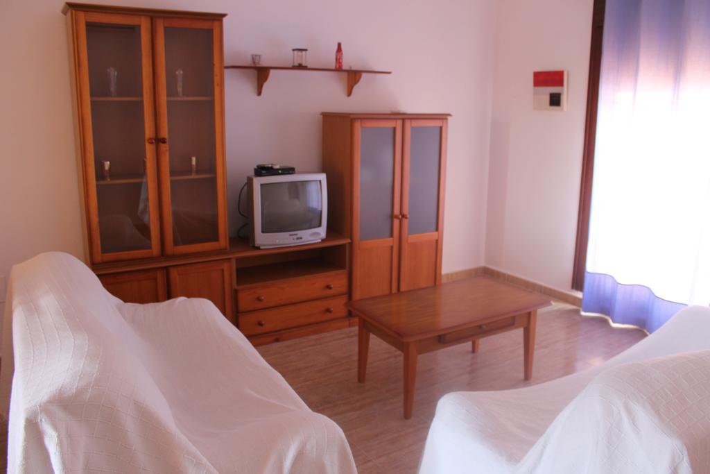 Apartamentos Turisticos Edificio Del Pino Sorbas 外观 照片