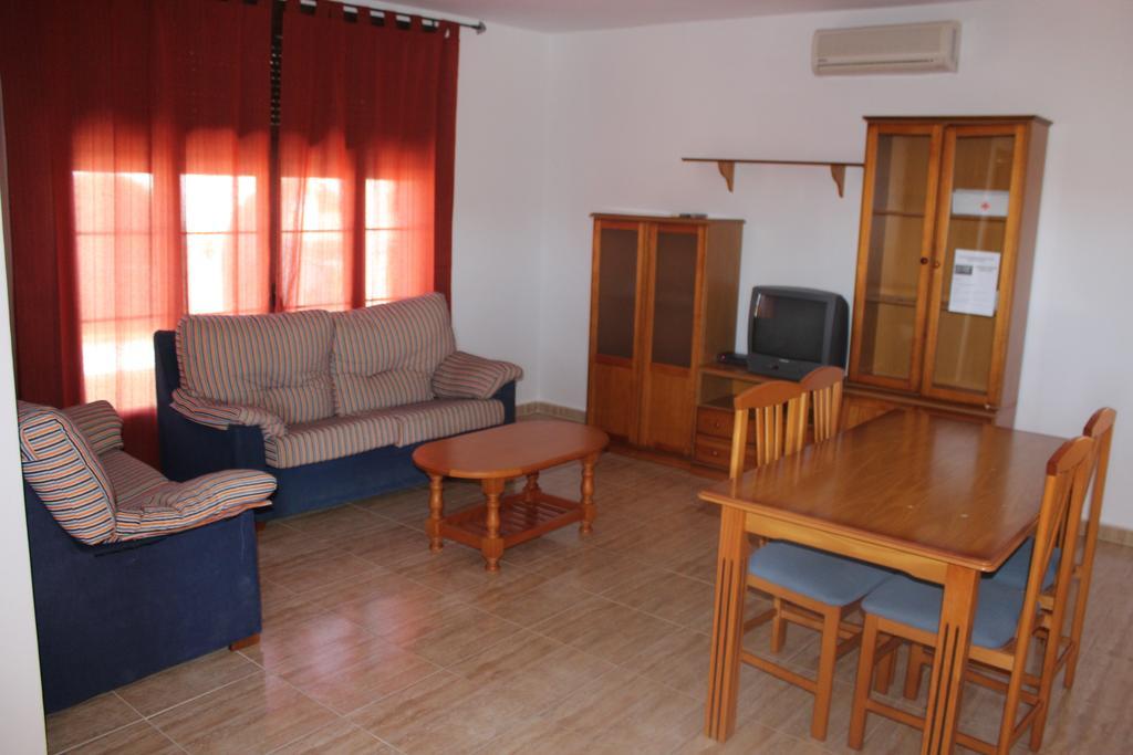 Apartamentos Turisticos Edificio Del Pino Sorbas 外观 照片